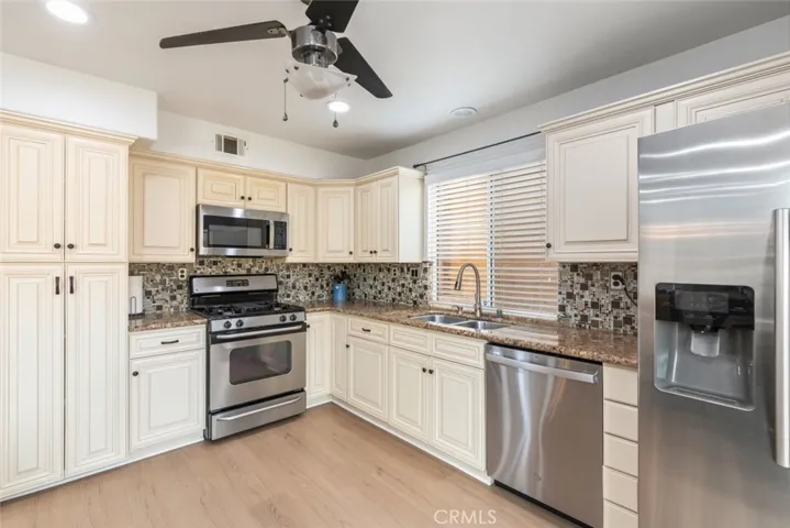 560 560 Shenandoah, Corona, California 92879