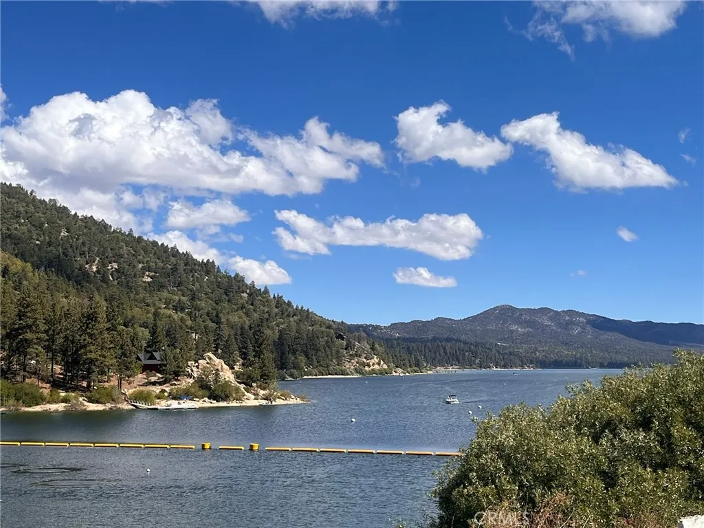 42721 Willow Avenue, Big Bear, California 92315 home-pic-21