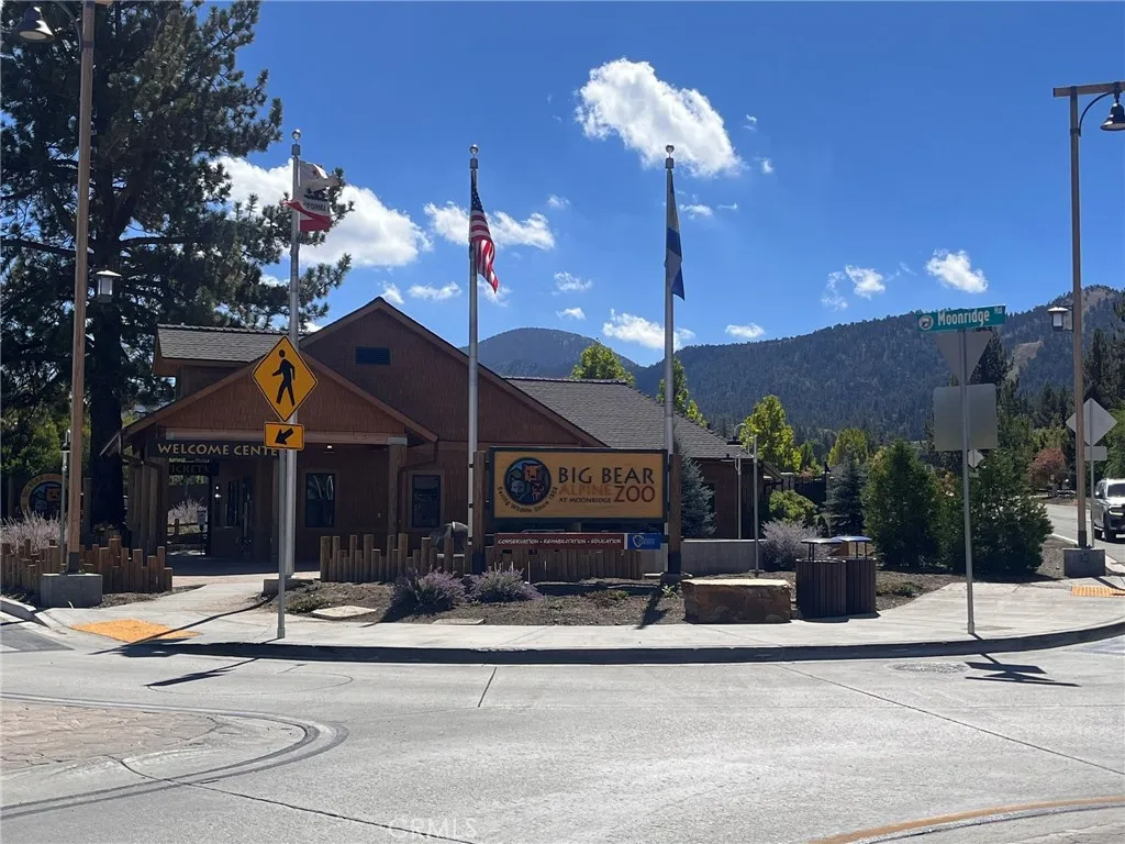 42721 Willow Avenue, Big Bear, California 92315 home-pic-16