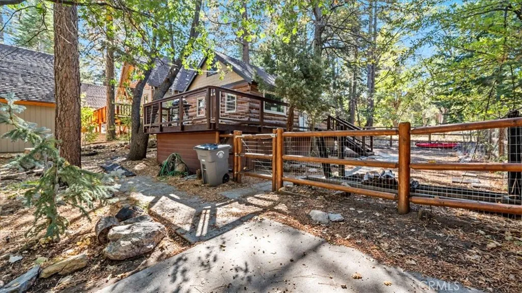 42721 Willow Avenue, Big Bear, California 92315 home-pic-4