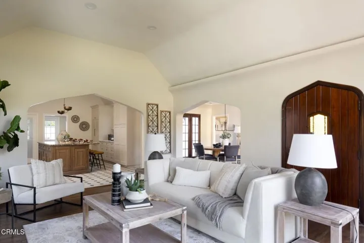 8-web-or-mls-2074 Las Lunas St by Pierre