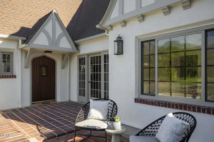 3-web-or-mls-2074 Las Lunas St by Pierre