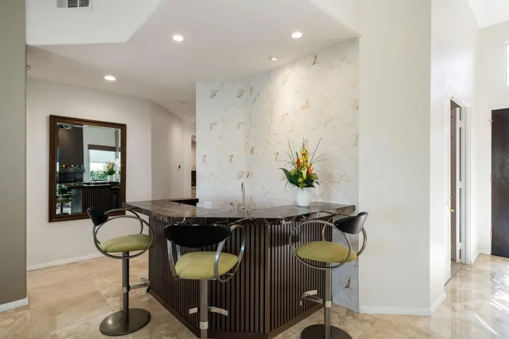 22-web-or-mls-BLWVistaDelRey_OPMG_0225_0