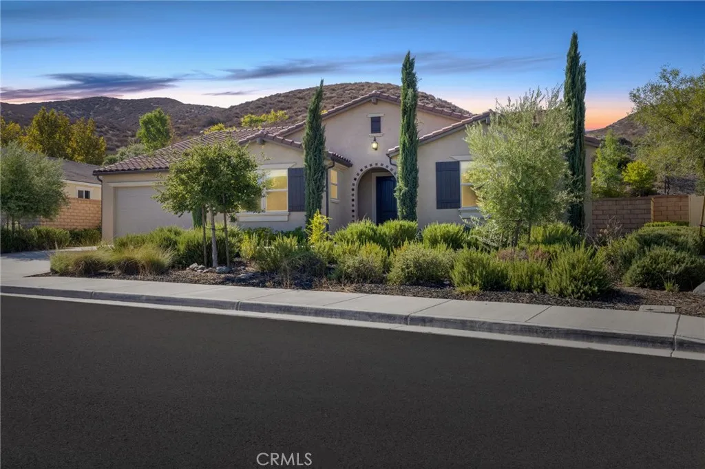 24347 Ponderosa Ln, Menifee, California 92584 home-pic-3