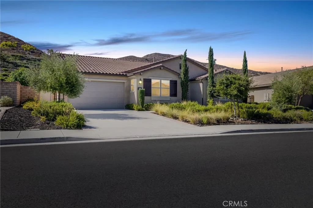 24347 Ponderosa Ln, Menifee, California 92584 home-pic-2