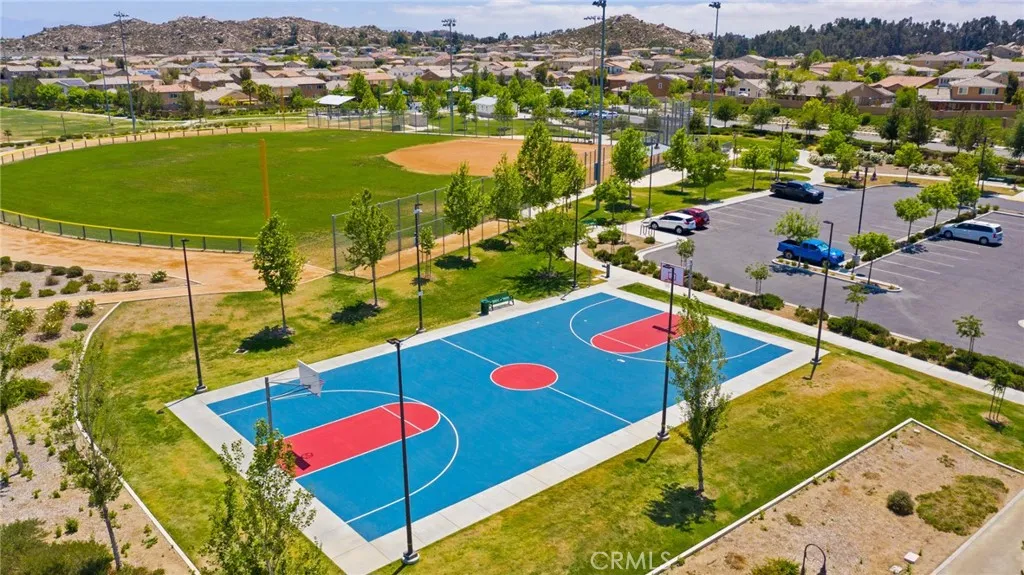 24347 Ponderosa Ln, Menifee, California 92584 home-pic-66