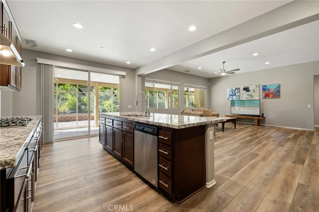24347 Ponderosa Ln, Menifee, California 92584 home-pic-27