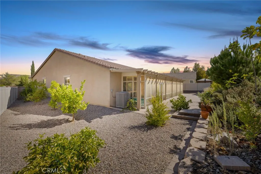 24347 Ponderosa Ln, Menifee, California 92584 home-pic-52