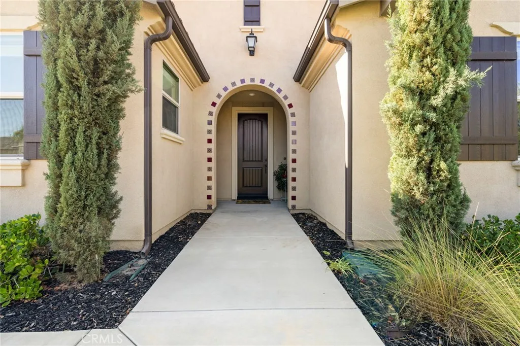 24347 Ponderosa Ln, Menifee, California 92584 home-pic-7