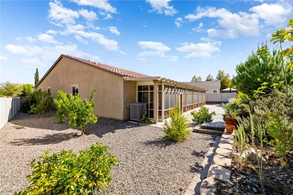 24347 Ponderosa Ln, Menifee, California 92584 home-pic-51