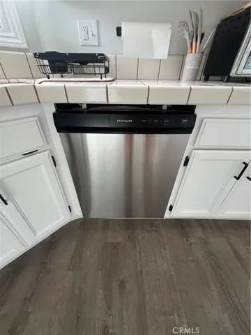 430 W Knepp Avenue, Fullerton, California 92832