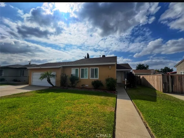 430 W Knepp Avenue, Fullerton, California 92832