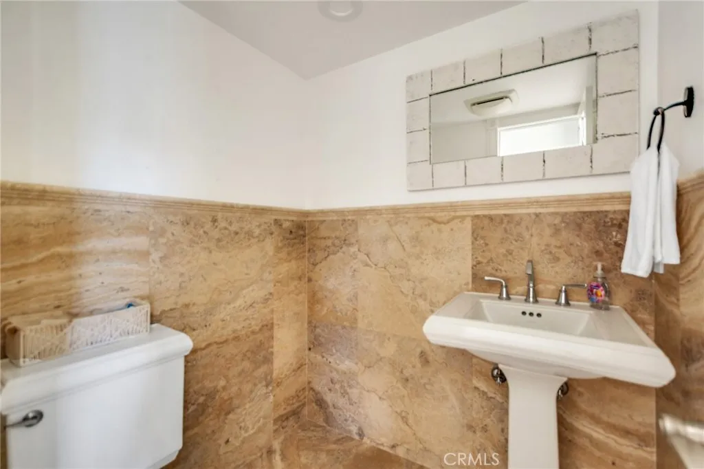 245 Palmer St., Costa Mesa, California 92627 home-pic-25