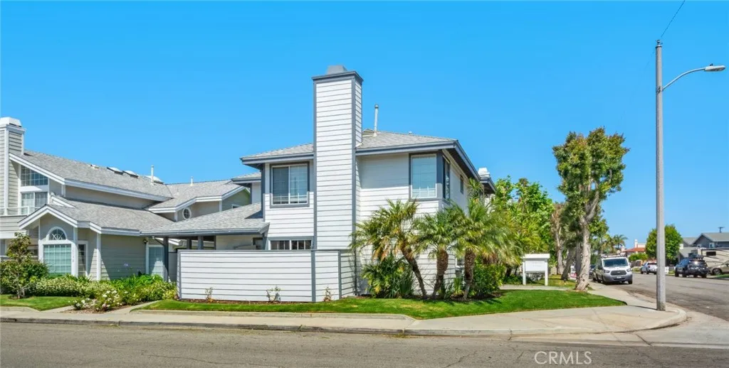245 Palmer St., Costa Mesa, California 92627 home-pic-3
