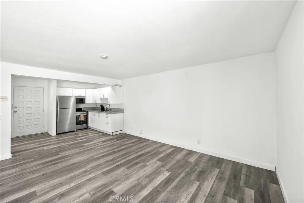 28661 28661 Via Las Flores, Murrieta, California 92563 home-pic-10