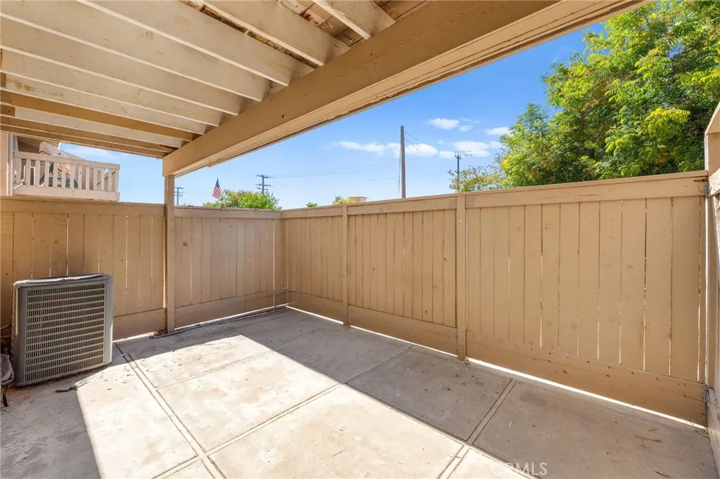 28661 28661 Via Las Flores, Murrieta, California 92563 home-pic-17