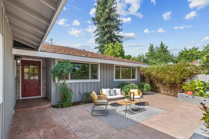 1015 Gloucester Court, Sunnyvale, California 94087