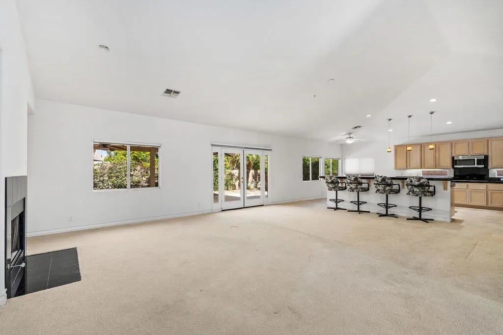 80222 Spanish Bay Drive, Indio, California 92201 home-pic-3