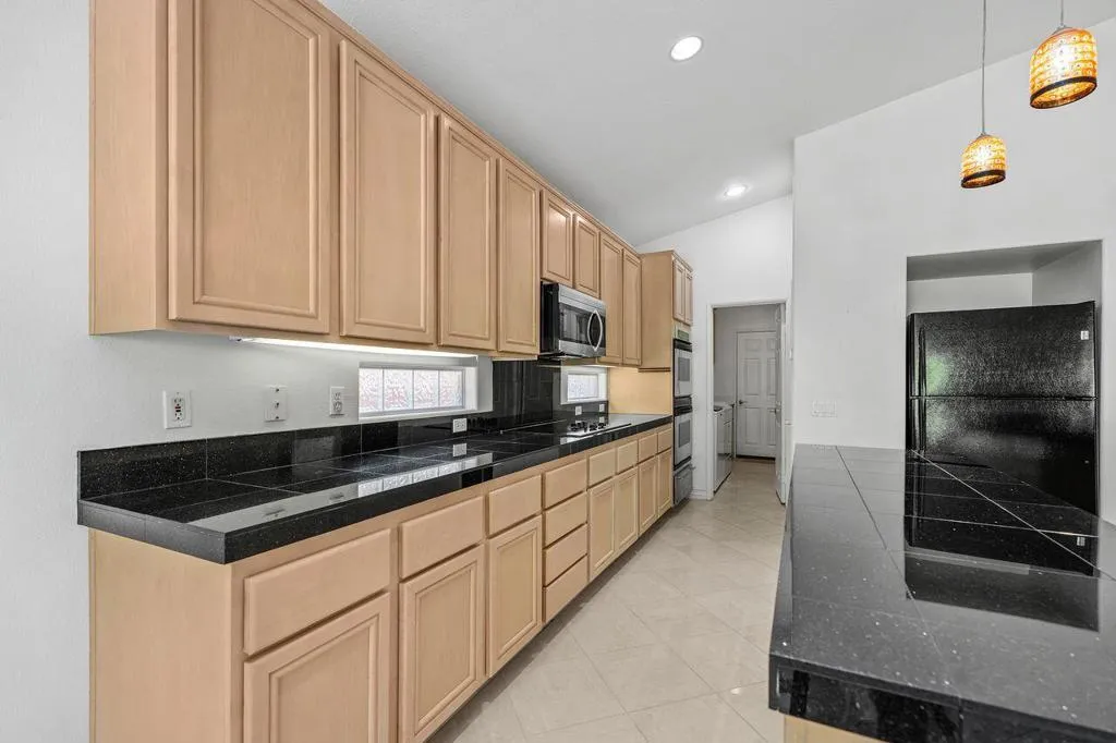 80222 Spanish Bay Drive, Indio, California 92201 home-pic-10