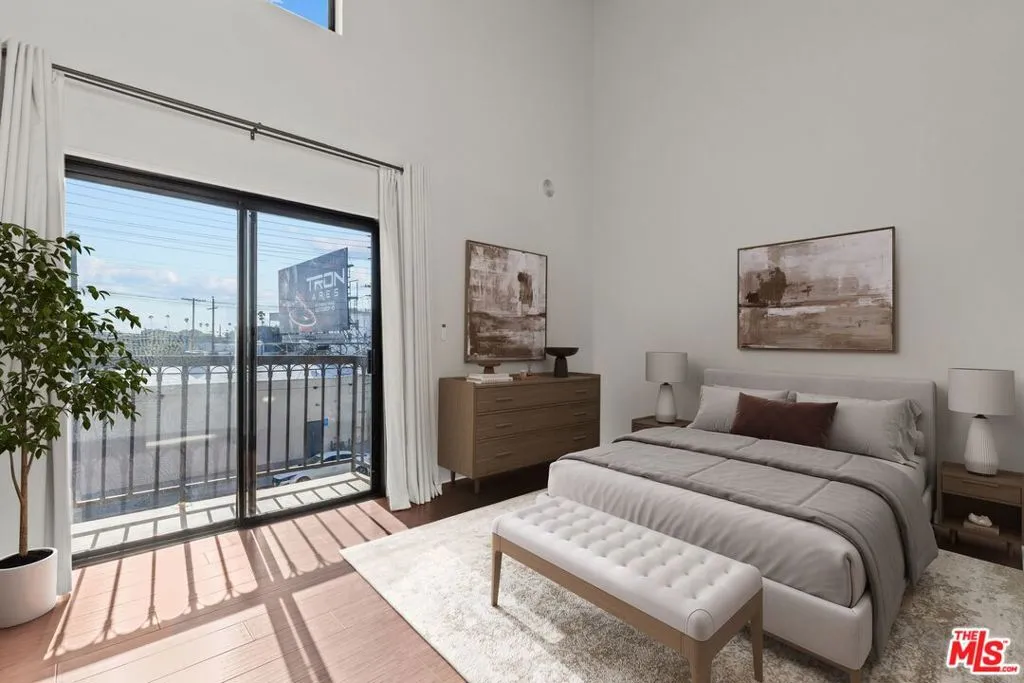 2480 Penmar Avenue 2, Venice, California 90291 home-pic-11