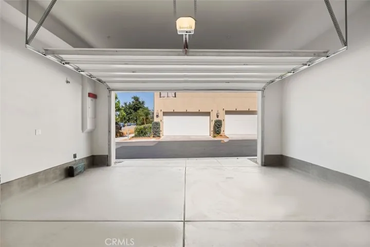 185 Frame, Irvine, California 92618