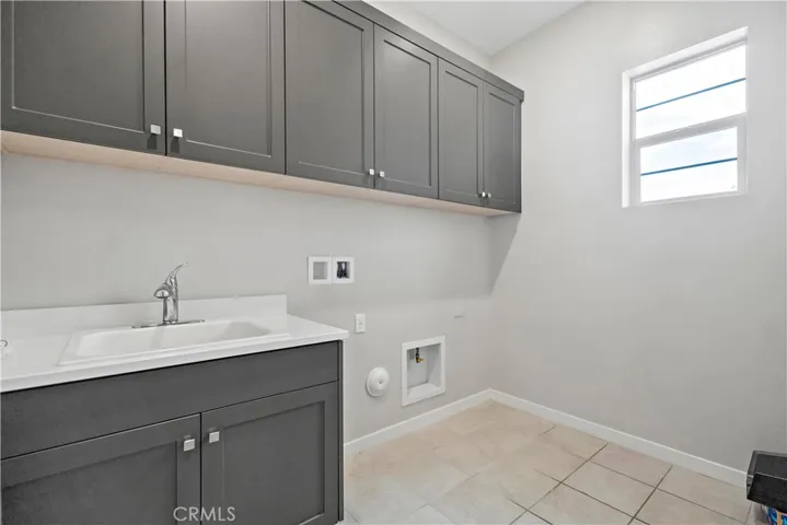185 Frame, Irvine, California 92618