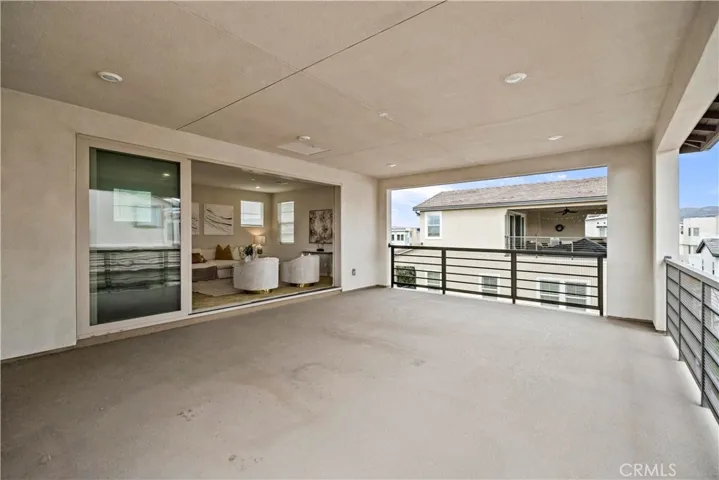 185 Frame, Irvine, California 92618