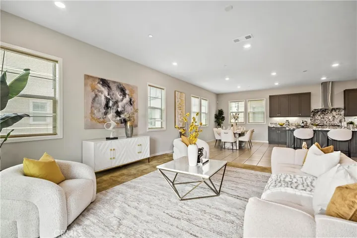 185 Frame, Irvine, California 92618