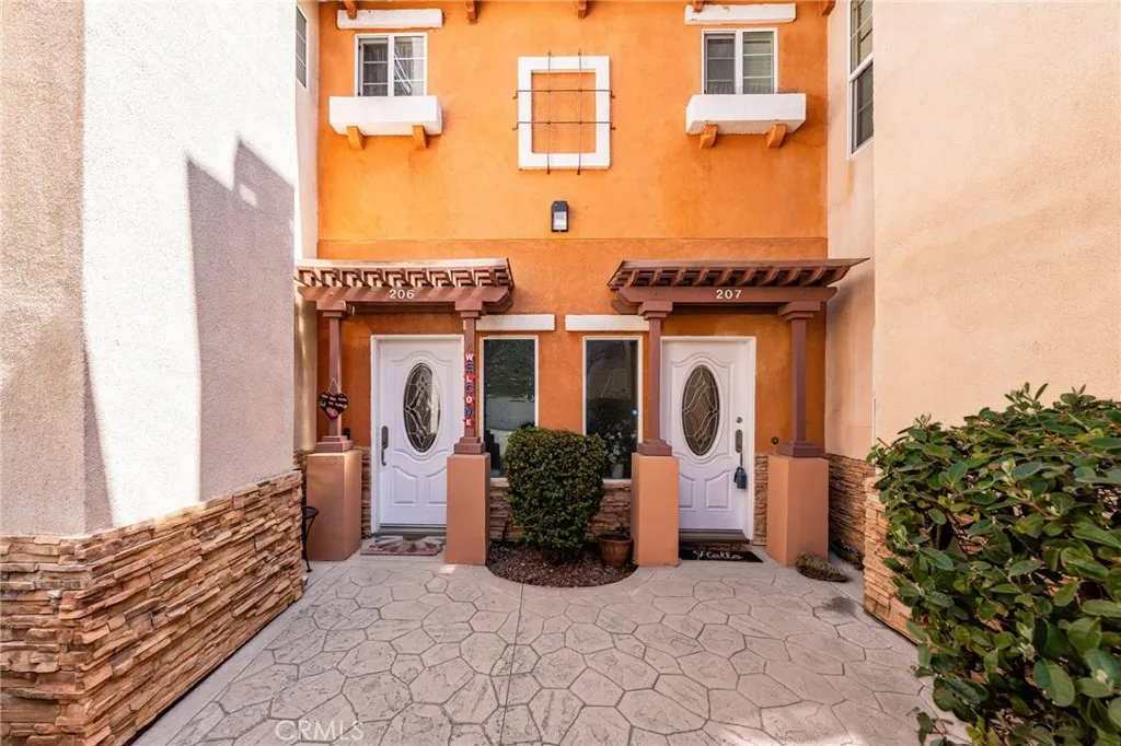 1200 E Highland Avenue 207, Redlands, California 92374 home-pic-27