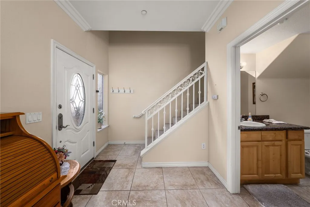 1200 E Highland Avenue 207, Redlands, California 92374 home-pic-6