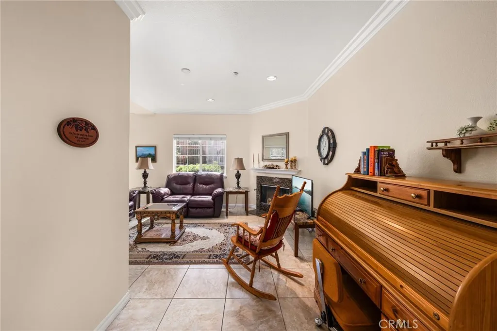 1200 E Highland Avenue 207, Redlands, California 92374 home-pic-4