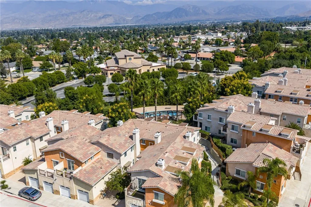1200 E Highland Avenue 207, Redlands, California 92374 home-pic-24