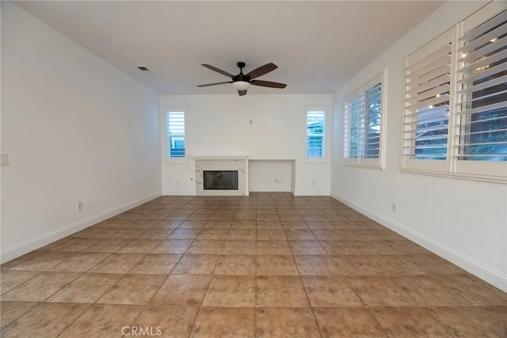23414 Mount Ashland, Riverside, California 92562 home-pic-4