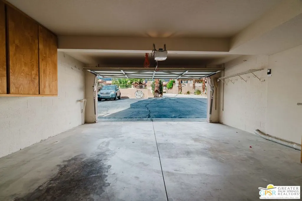 46400 Ryway Place 10, Palm Desert, California 92260 home-pic-40