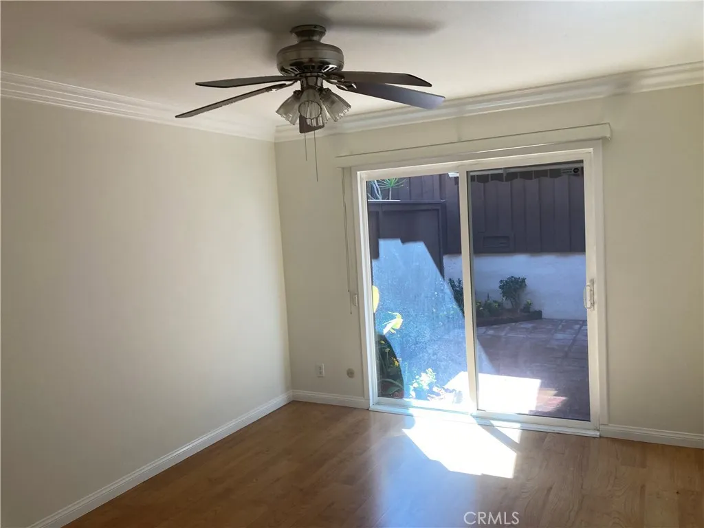 2027 Stonewood Ct, San Pedro, California 90732 home-pic-3