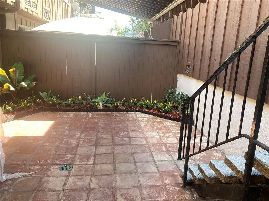 2027 Stonewood Ct, San Pedro, California 90732 home-pic-6