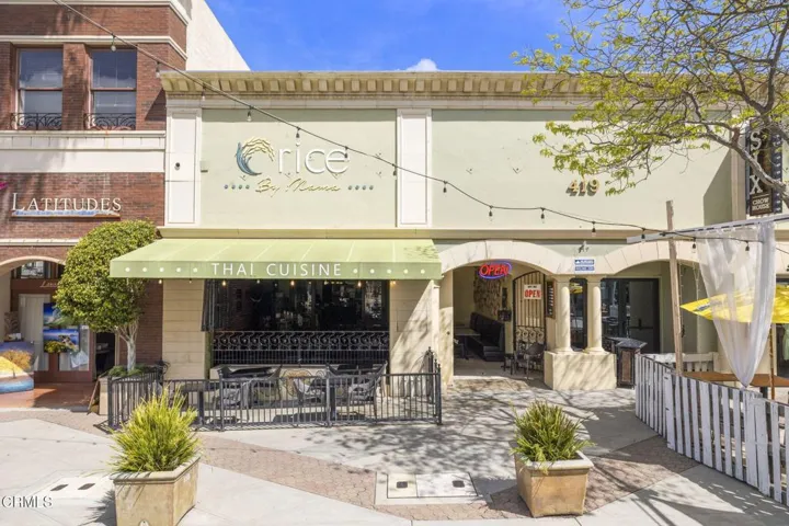 65-web-or-mls-UpmarketMedia-419EMain-263