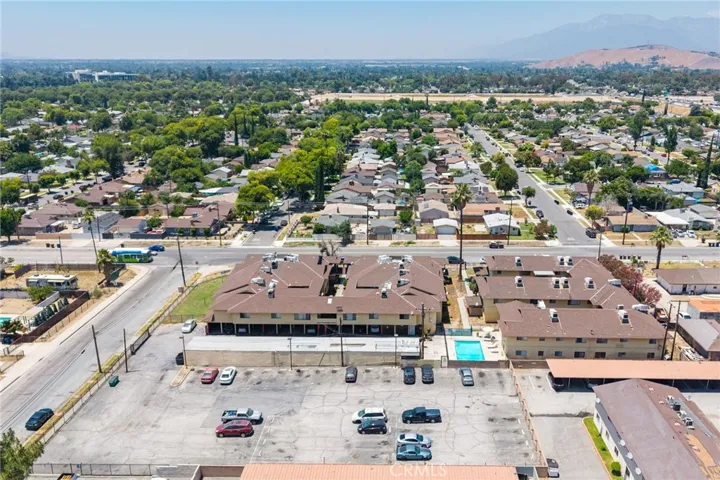 2761 N Golden, San Bernardino, California 92404