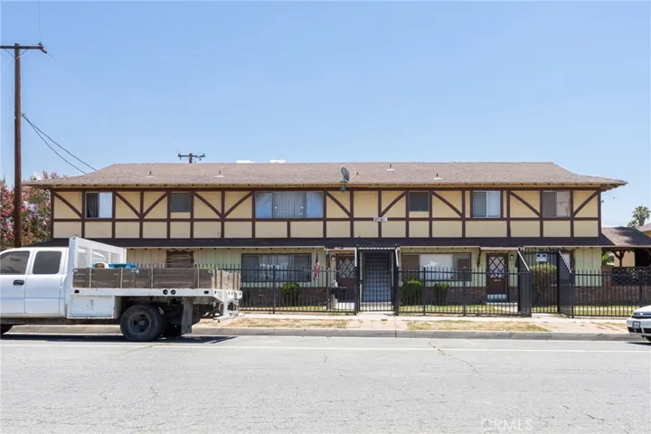 2761 N Golden, San Bernardino, California 92404