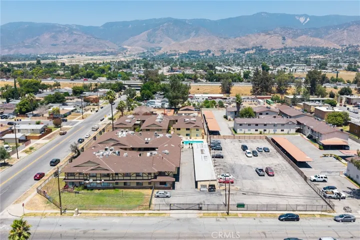 2761 N Golden, San Bernardino, California 92404