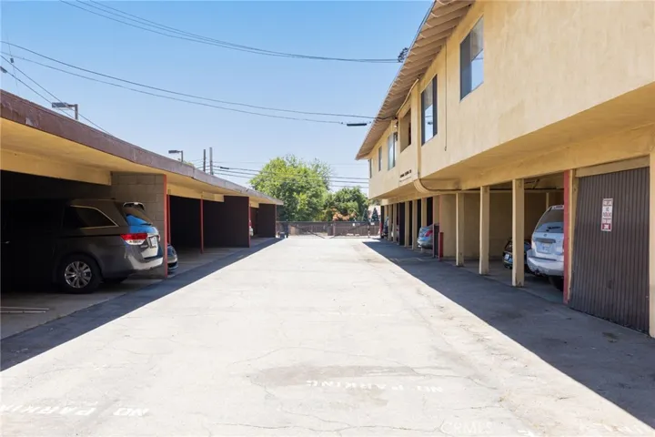 2761 N Golden, San Bernardino, California 92404