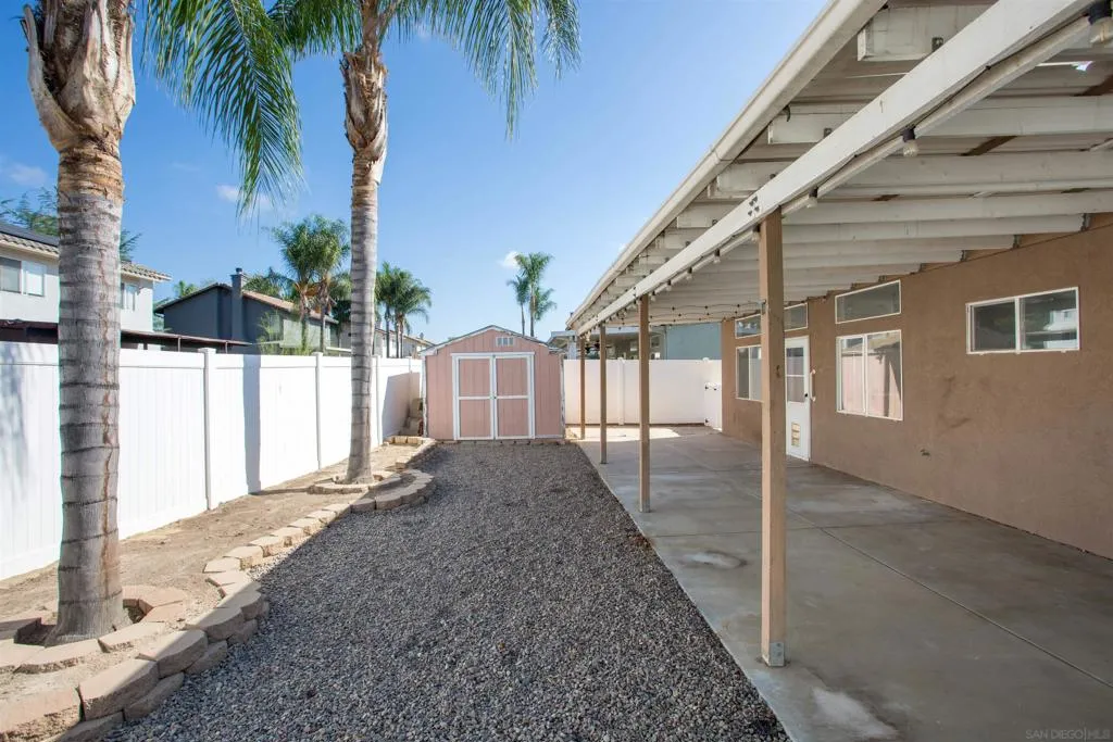 1367 H St, Ramona, California 92065 home-pic-32