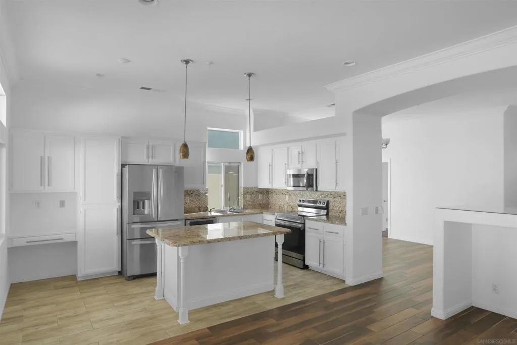 1367 H St, Ramona, California 92065 home-pic-6