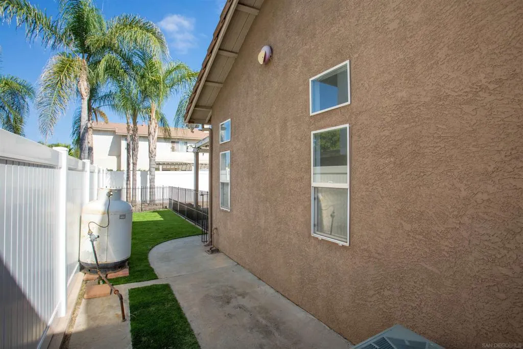 1367 H St, Ramona, California 92065 home-pic-35
