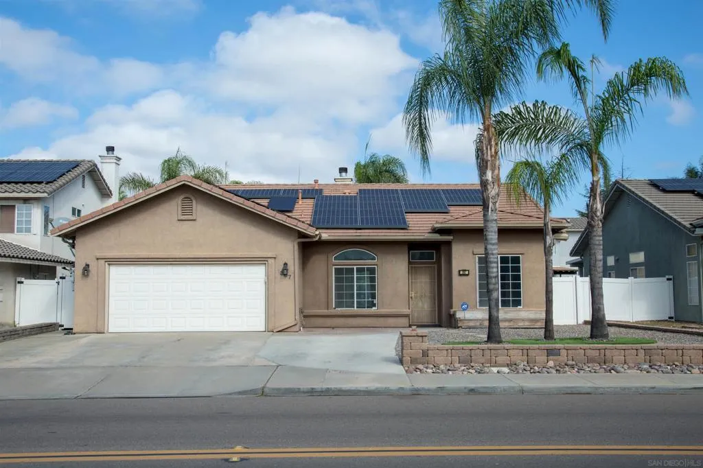 1367 H St, Ramona, California 92065 home-pic-1