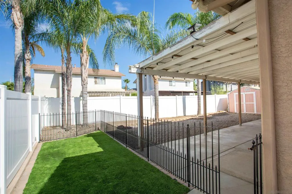1367 H St, Ramona, California 92065 home-pic-33
