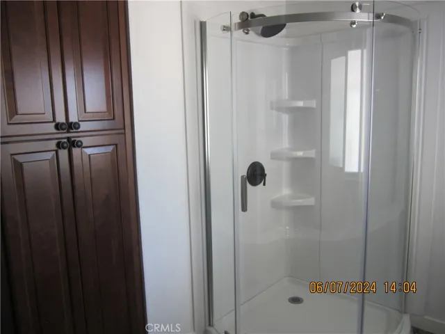 Primary Bath/Stall Shower