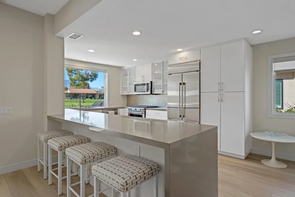 86 La Ronda Drive, Rancho Mirage, California 92270 home-pic-8