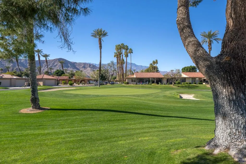 86 La Ronda Drive, Rancho Mirage, California 92270 home-pic-2