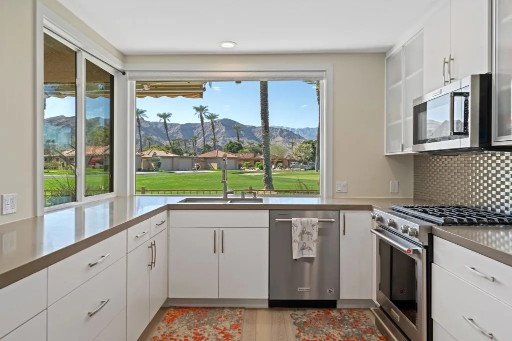 86 La Ronda Drive, Rancho Mirage, California 92270 home-pic-7